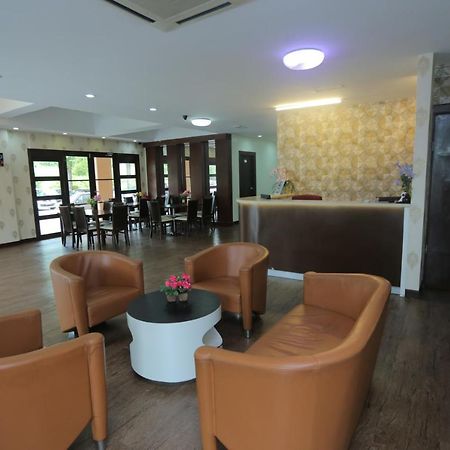 Jam Hotel Kota Warisan Sepang @ Erl Salak Tinggi, Klia 1-2 & F1 Exterior foto